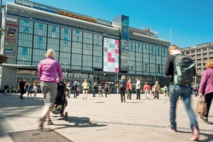 KAMPPI CENTER – A MAJOR COMMERCIAL HUB OFFERS GREAT OPPORTUNITIES FOR INTERACTIVE COMMUNICATION BETWEEN CUSTOMERS AND DIFFERENT INTEREST GROUPS. IMAGE: FCSC