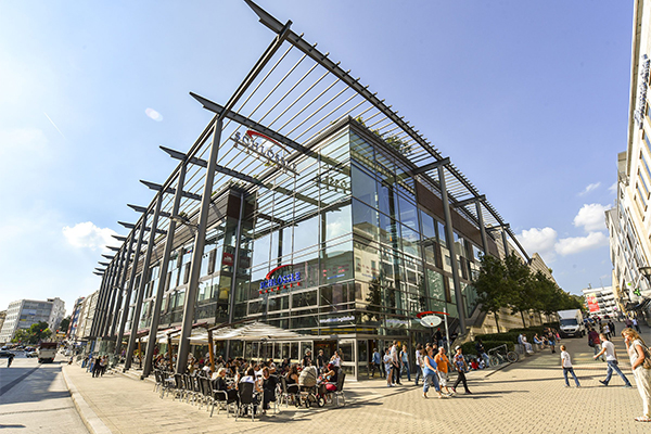 MEC successfully operates and lets retail properties, including the Schlössle Galerie Pforzheim.