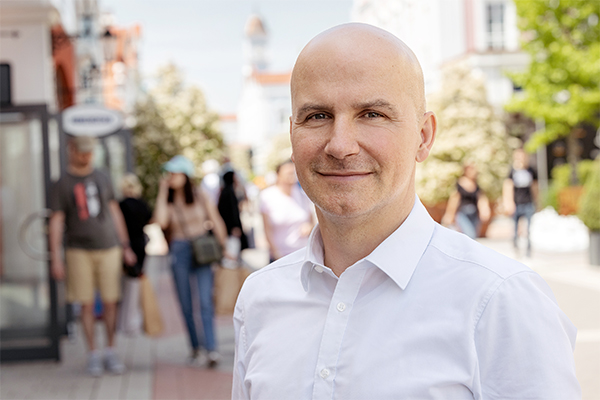 Mario Schwann is General Manager of Designer Outlet Parndorf. /// credit: McArthur Glen Designer Outlet Parndorf, Daniel Bointer