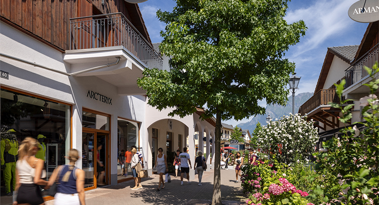 Landquart Fashion Outlet, Switzerland. /// credit: VIA Outlets