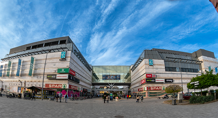 KORZÓ shopping center in Nyíregyháza, Hungary. /// credit: Csaba Csutkai, SES